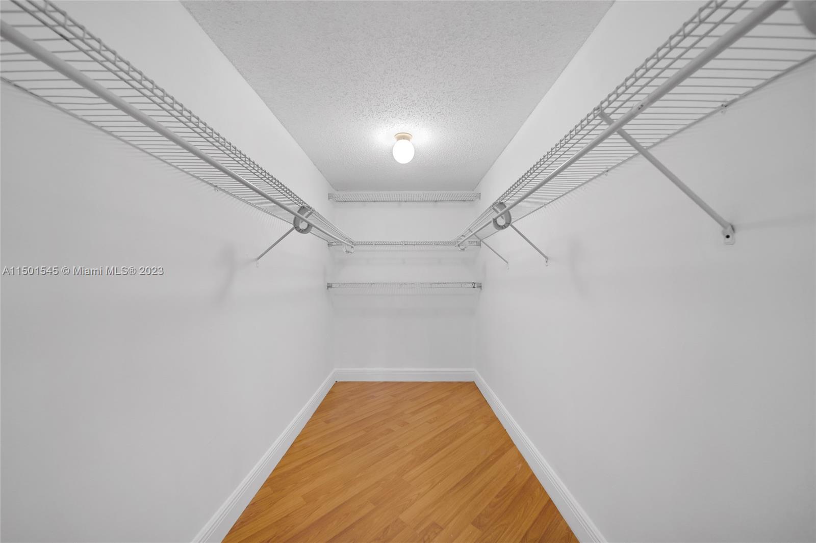 13499 Biscayne Blvd 505, North Miami, Florida 33181, 2 Bedrooms Bedrooms, ,2 BathroomsBathrooms,Residentiallease,For Rent,13499 Biscayne Blvd 505,A11501545