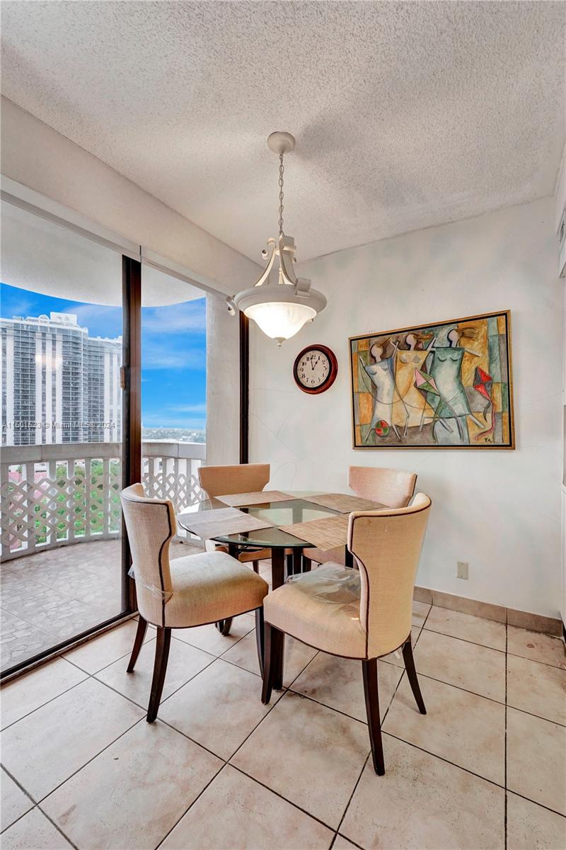 19355 Turnberry Way 8L, Aventura, Florida 33180, 3 Bedrooms Bedrooms, ,2 BathroomsBathrooms,Residential,For Sale,19355 Turnberry Way 8L,A11501523