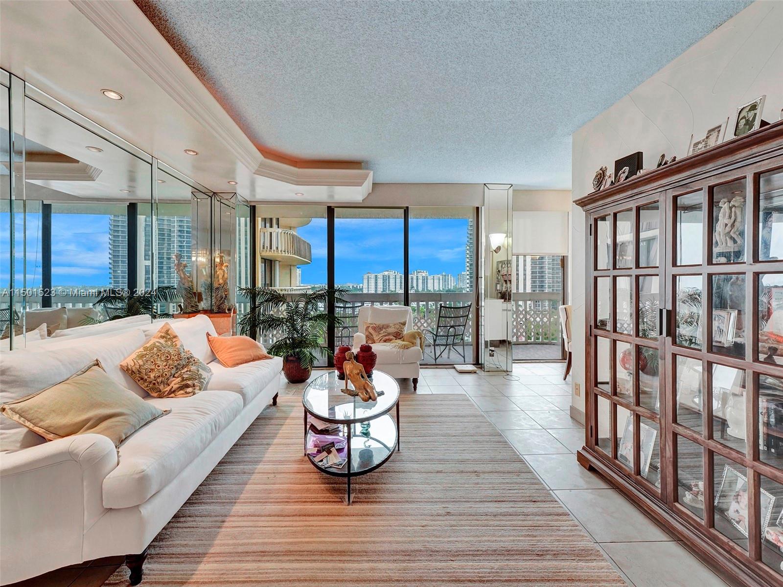 19355 Turnberry Way 8L, Aventura, Florida 33180, 3 Bedrooms Bedrooms, ,2 BathroomsBathrooms,Residential,For Sale,19355 Turnberry Way 8L,A11501523