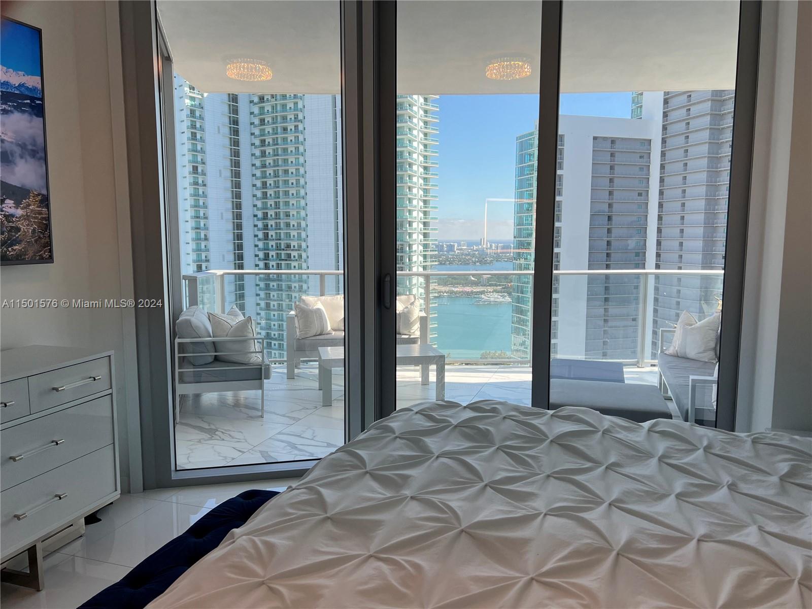 851 NE 1st Ave 3903, Miami, Florida 33132, 2 Bedrooms Bedrooms, ,3 BathroomsBathrooms,Residentiallease,For Rent,851 NE 1st Ave 3903,A11501576