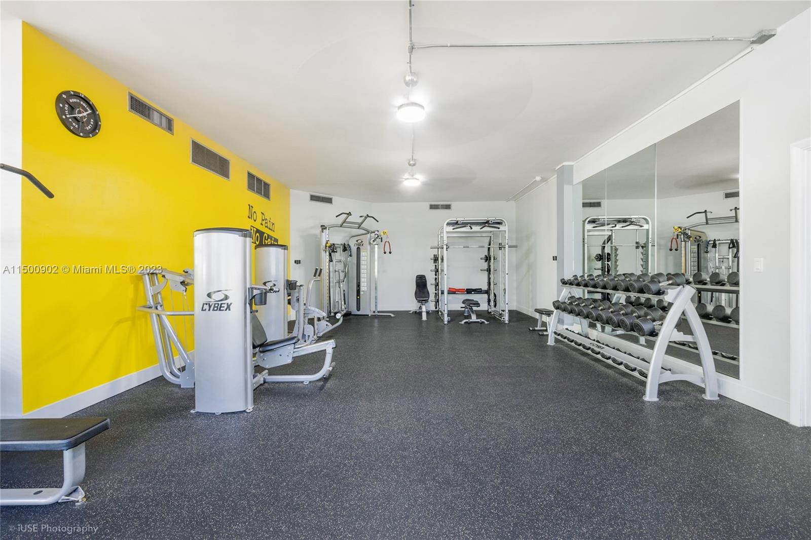 1000 Parkview Dr 501, Hallandale Beach, Florida 33009, 2 Bedrooms Bedrooms, ,1 BathroomBathrooms,Residential,For Sale,1000 Parkview Dr 501,A11500902
