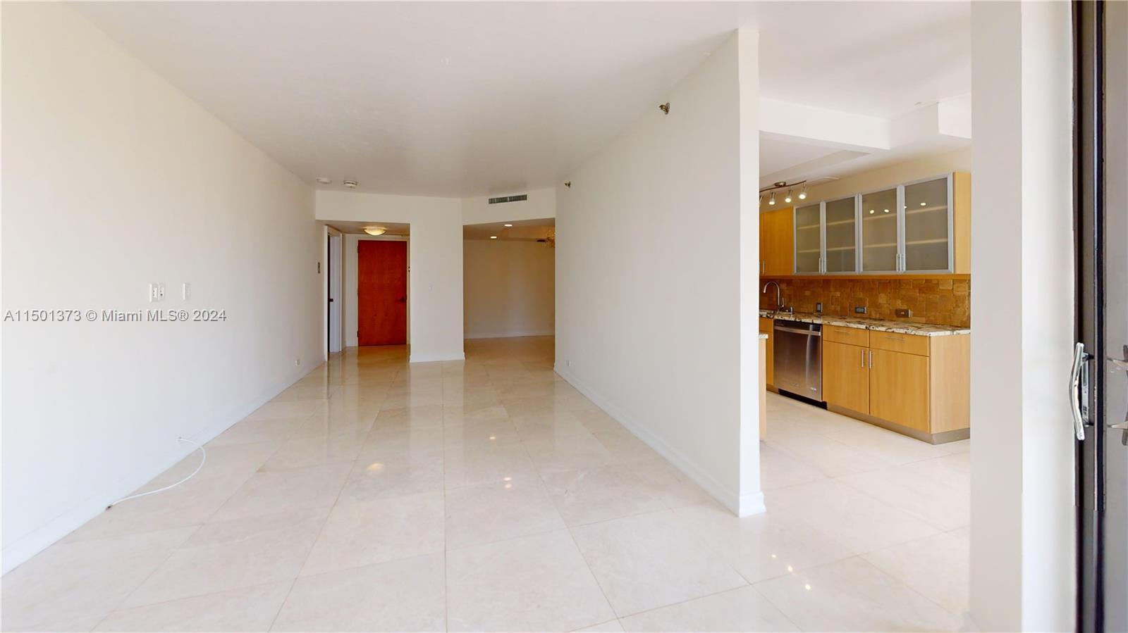 20191 E Country Club Dr 408, Aventura, Florida 33180, 2 Bedrooms Bedrooms, ,2 BathroomsBathrooms,Residential,For Sale,20191 E Country Club Dr 408,A11501373