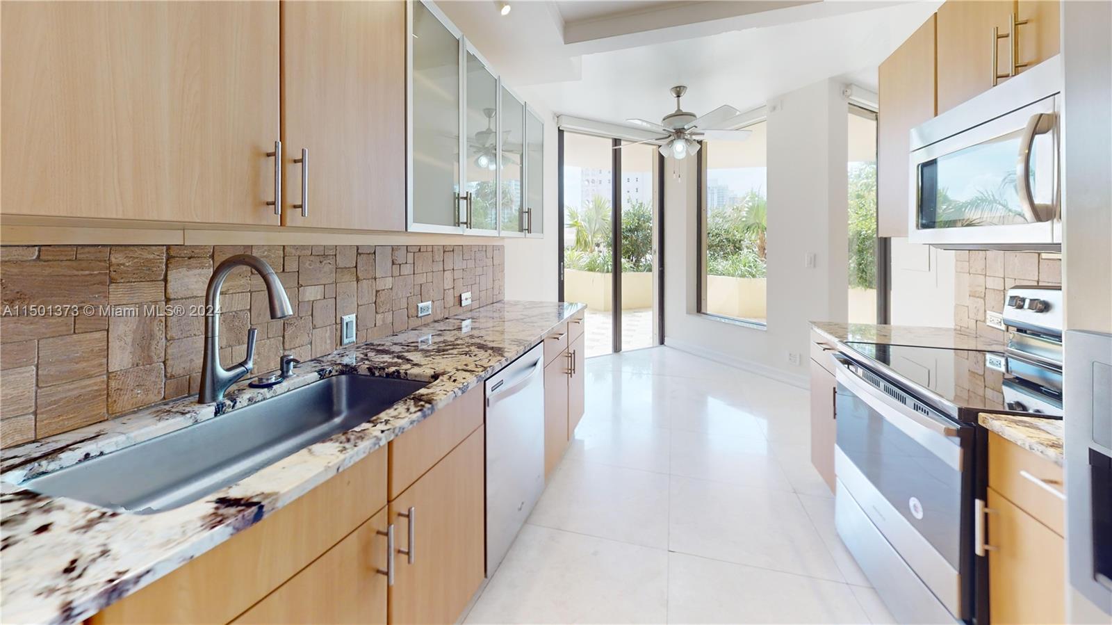 20191 E Country Club Dr 408, Aventura, Florida 33180, 2 Bedrooms Bedrooms, ,2 BathroomsBathrooms,Residential,For Sale,20191 E Country Club Dr 408,A11501373