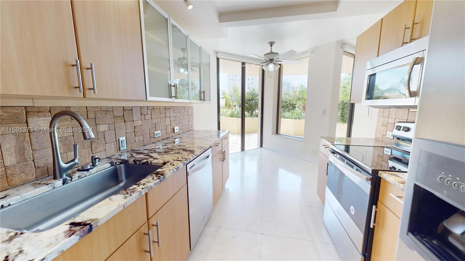 20191 E Country Club Dr 408, Aventura, Florida 33180, 2 Bedrooms Bedrooms, ,2 BathroomsBathrooms,Residential,For Sale,20191 E Country Club Dr 408,A11501373