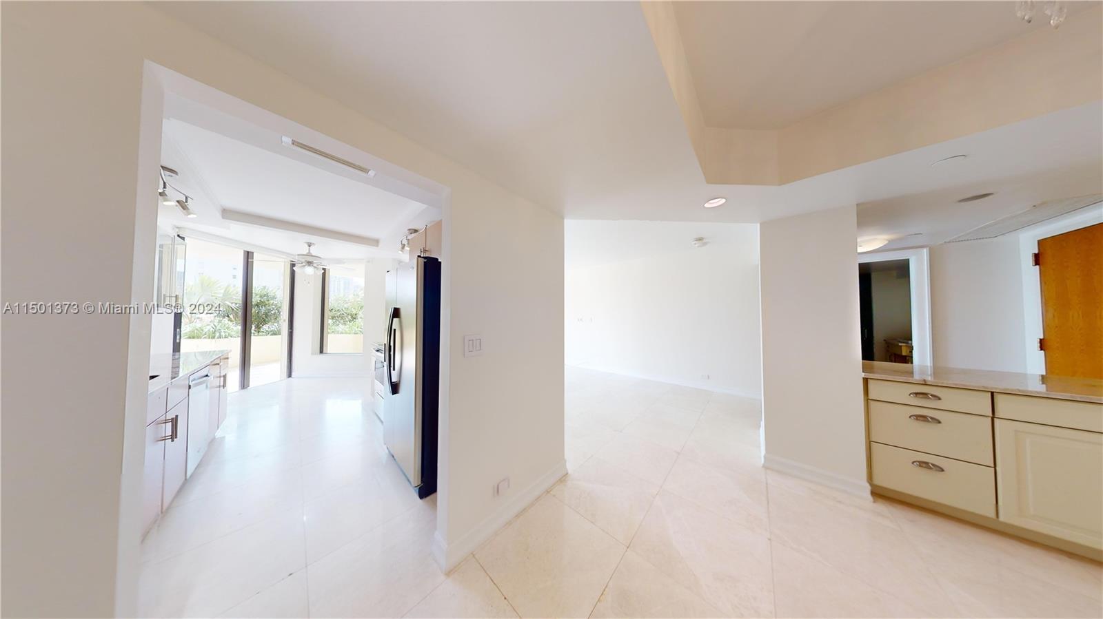 20191 E Country Club Dr 408, Aventura, Florida 33180, 2 Bedrooms Bedrooms, ,2 BathroomsBathrooms,Residential,For Sale,20191 E Country Club Dr 408,A11501373