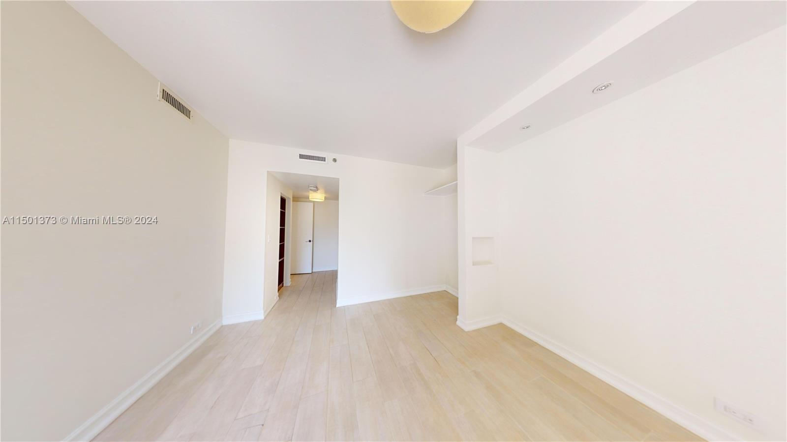 20191 E Country Club Dr 408, Aventura, Florida 33180, 2 Bedrooms Bedrooms, ,2 BathroomsBathrooms,Residential,For Sale,20191 E Country Club Dr 408,A11501373