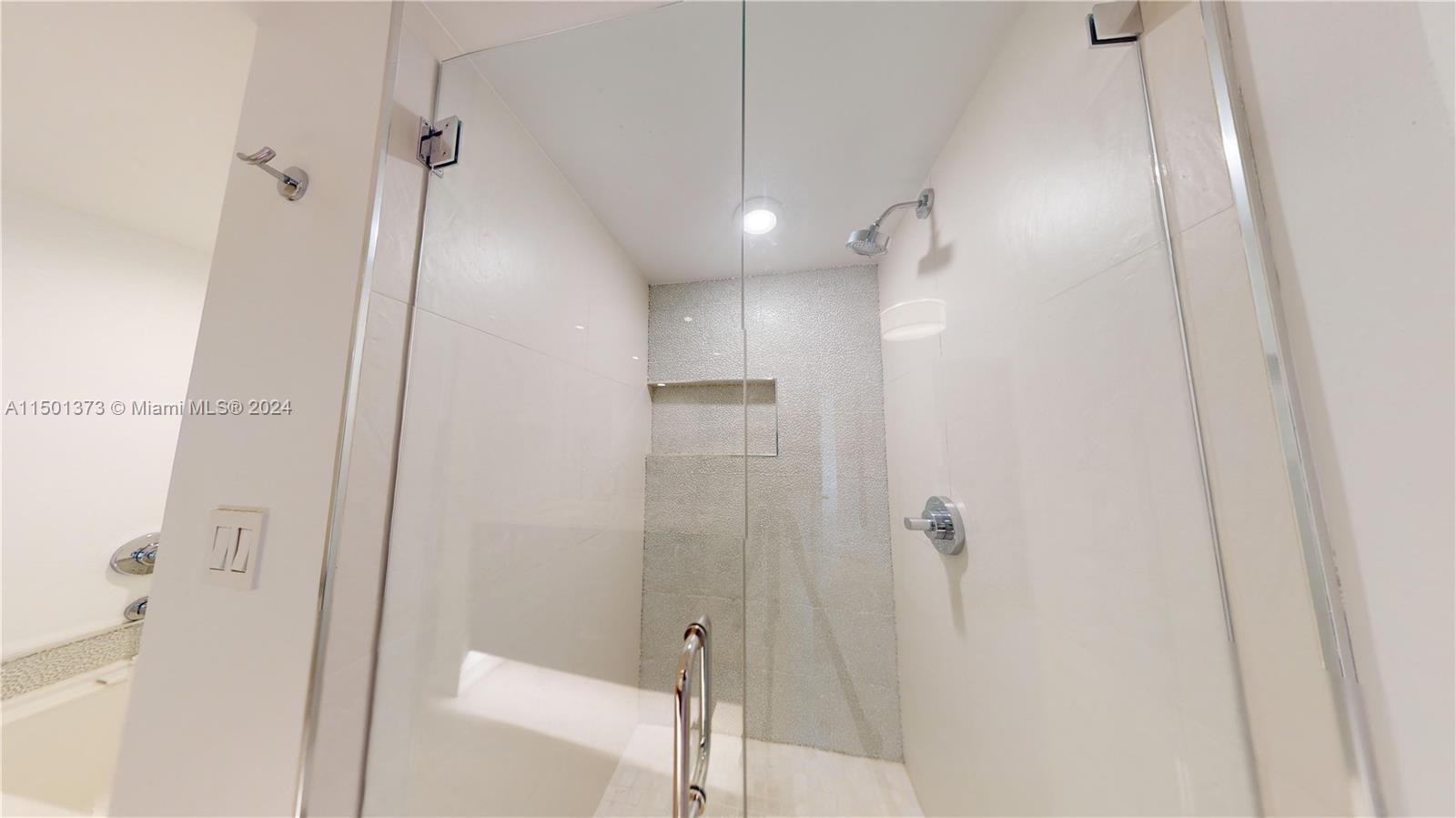 20191 E Country Club Dr 408, Aventura, Florida 33180, 2 Bedrooms Bedrooms, ,2 BathroomsBathrooms,Residential,For Sale,20191 E Country Club Dr 408,A11501373