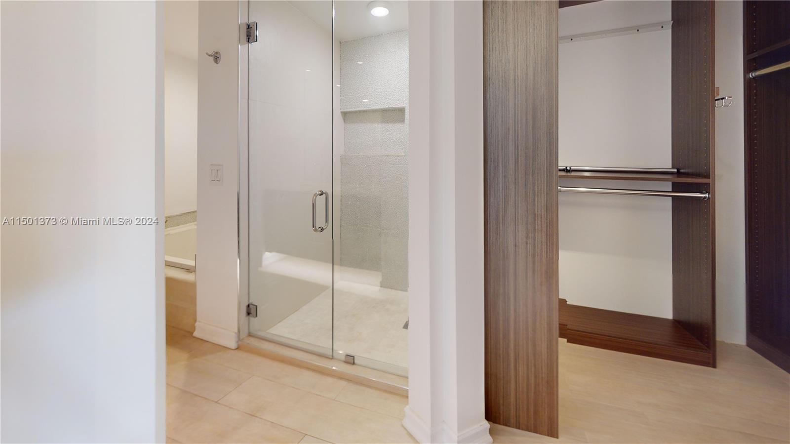 20191 E Country Club Dr 408, Aventura, Florida 33180, 2 Bedrooms Bedrooms, ,2 BathroomsBathrooms,Residential,For Sale,20191 E Country Club Dr 408,A11501373