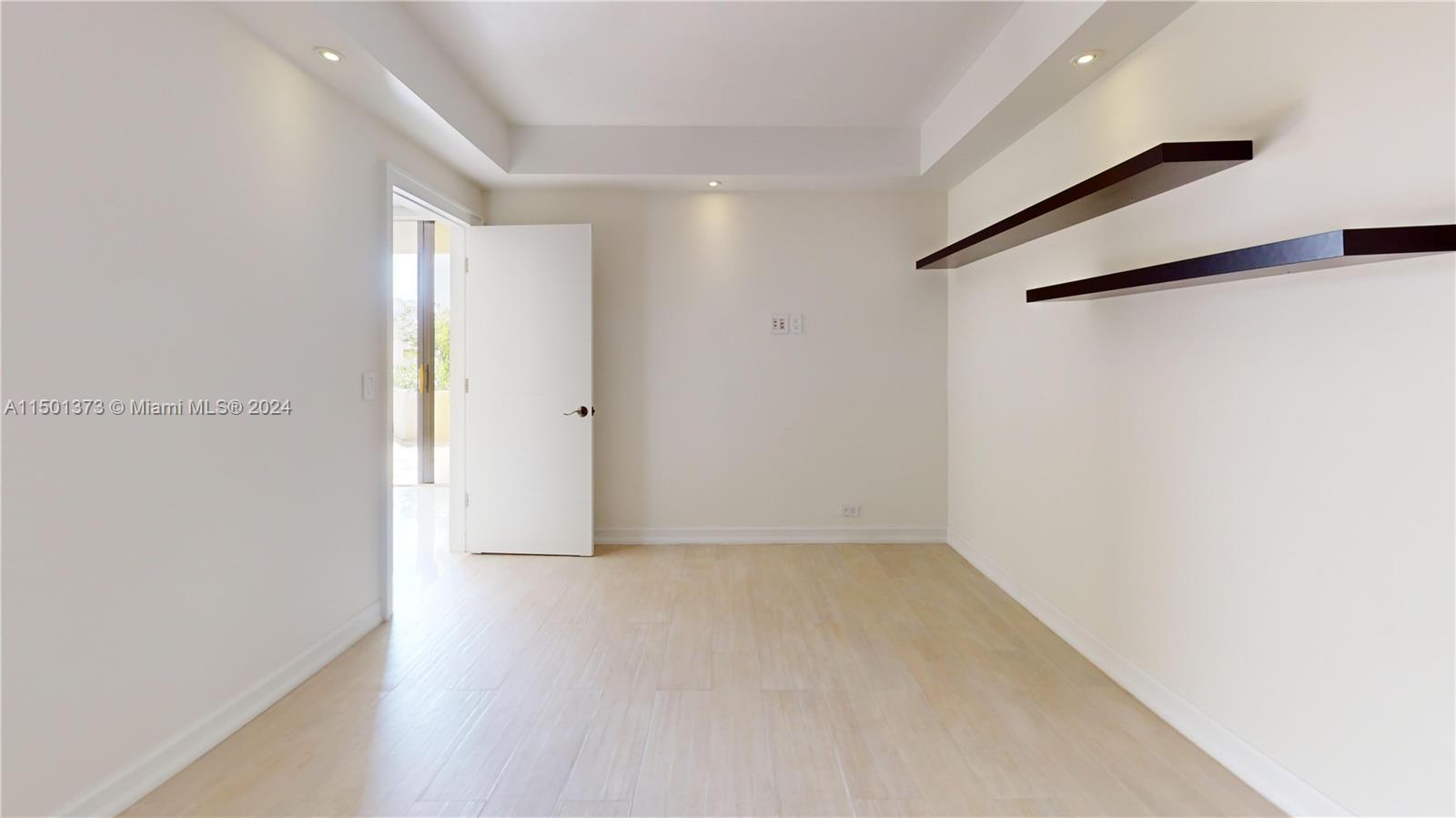 20191 E Country Club Dr 408, Aventura, Florida 33180, 2 Bedrooms Bedrooms, ,2 BathroomsBathrooms,Residential,For Sale,20191 E Country Club Dr 408,A11501373