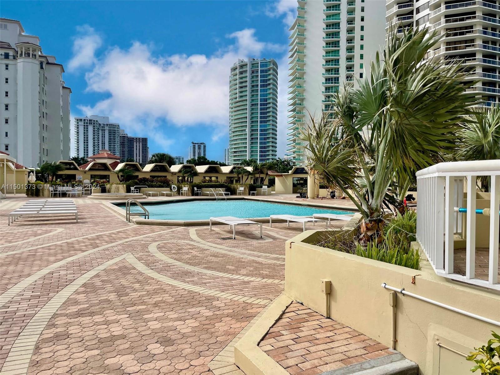 20191 E Country Club Dr 408, Aventura, Florida 33180, 2 Bedrooms Bedrooms, ,2 BathroomsBathrooms,Residential,For Sale,20191 E Country Club Dr 408,A11501373