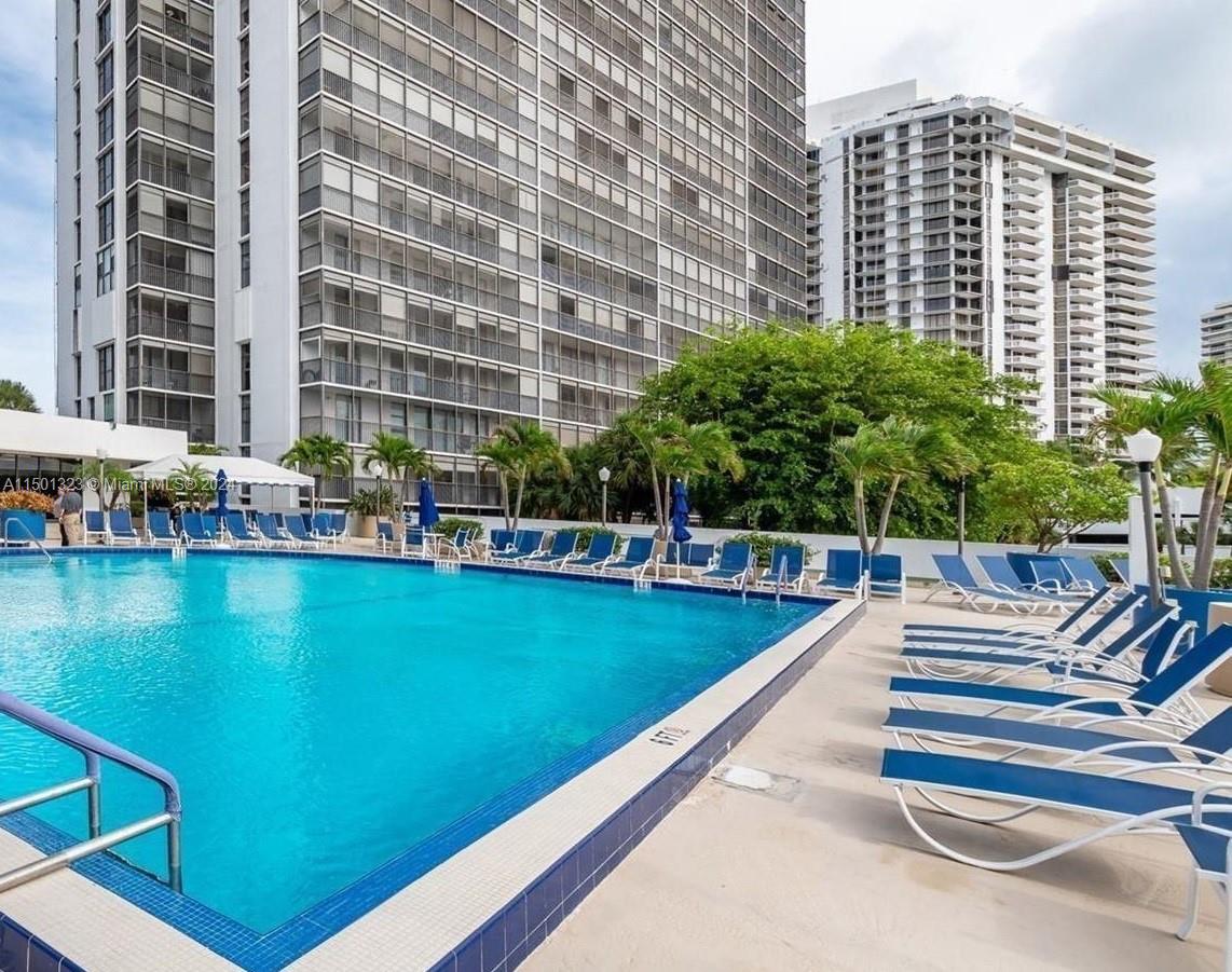 3701 N Country Club Dr 2201, Aventura, Florida 33180, 2 Bedrooms Bedrooms, ,2 BathroomsBathrooms,Residential,For Sale,3701 N Country Club Dr 2201,A11501323