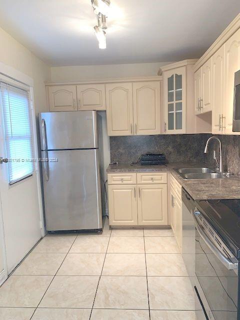 3475 Country Club Dr, Aventura, FL, 33180 United States, 2 Bedrooms Bedrooms, ,2 BathroomsBathrooms,Residential,For Sale,Country Club Dr,A11501795