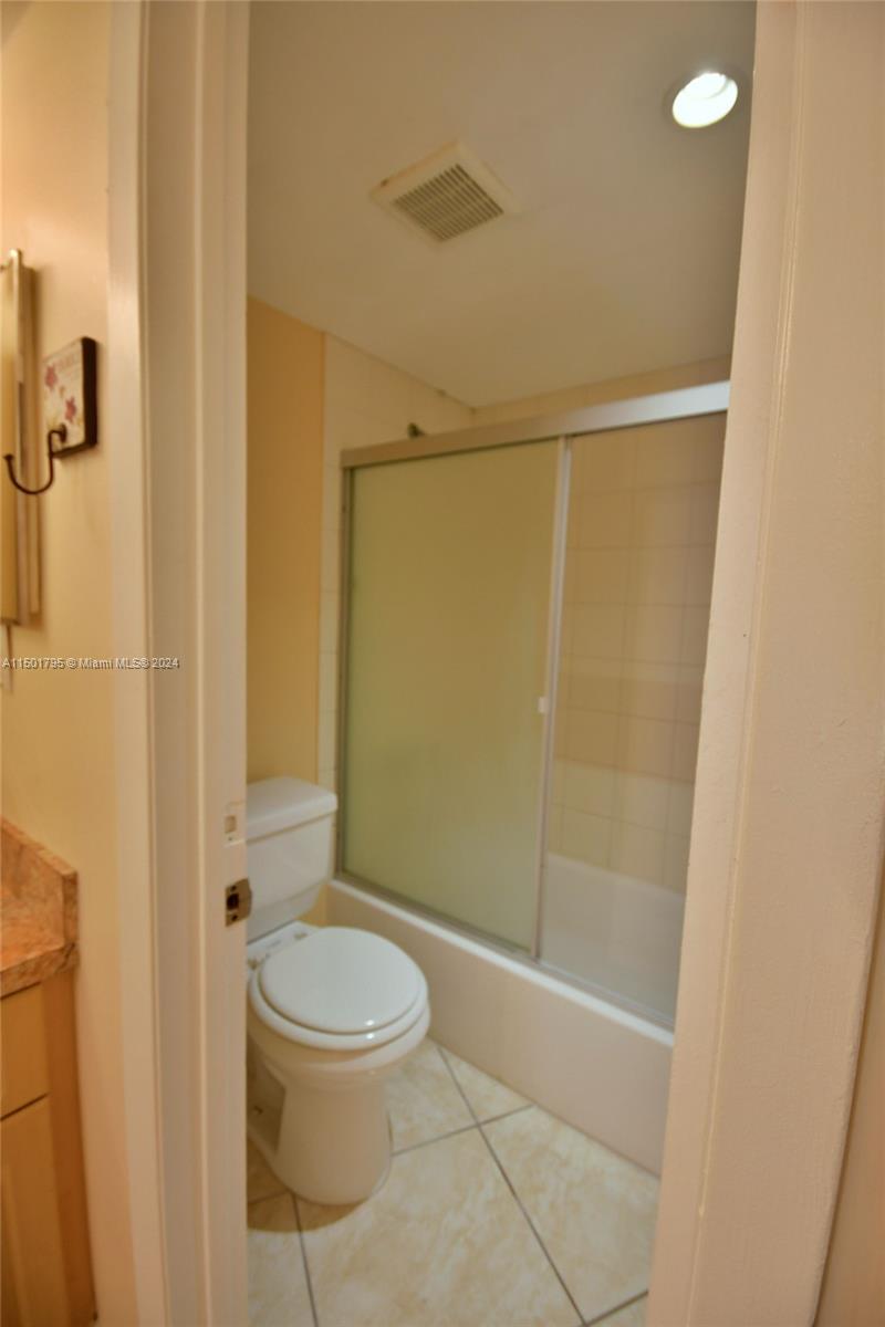 3475 Country Club Dr, Aventura, FL, 33180 United States, 2 Bedrooms Bedrooms, ,2 BathroomsBathrooms,Residential,For Sale,Country Club Dr,A11501795