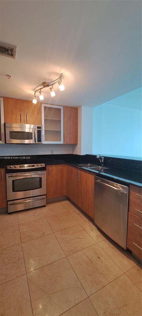 7900 Harbor Island Dr 522, North Bay Village, Florida 33141, 1 Bedroom Bedrooms, ,1 BathroomBathrooms,Residential,For Sale,7900 Harbor Island Dr 522,A11498486