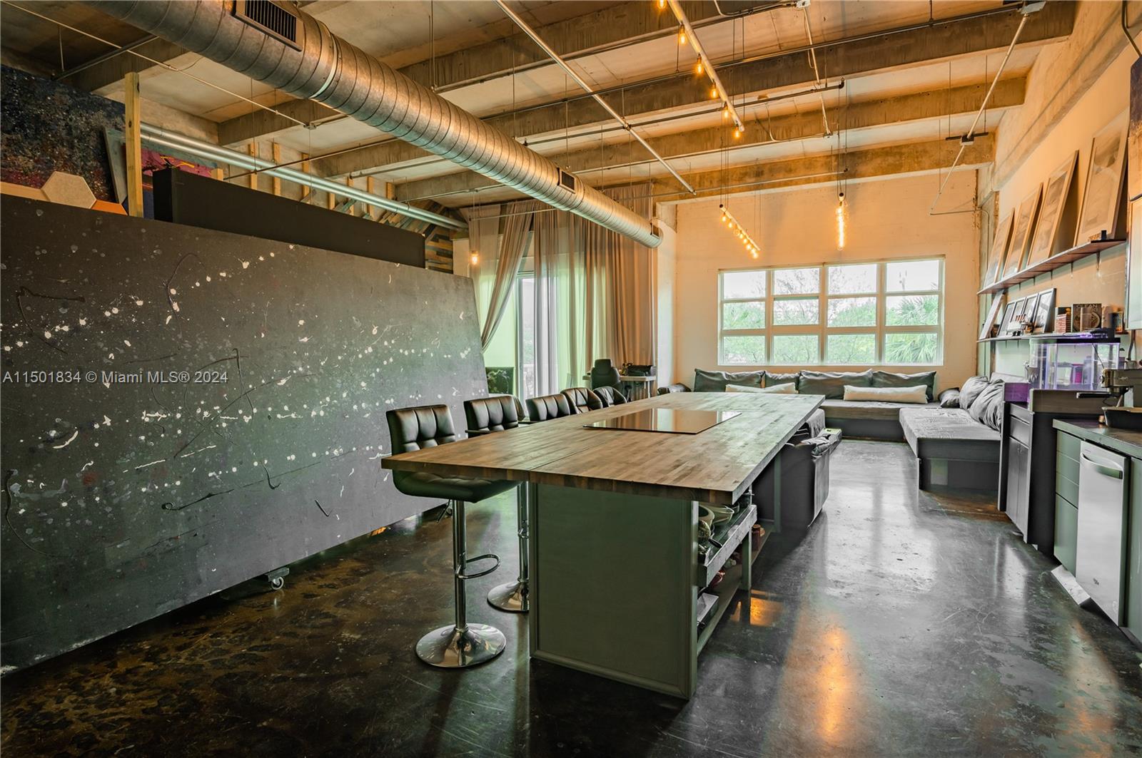 1749 NE Miami Ct 207A, Miami, Florida 33132, 1 Bedroom Bedrooms, ,1 BathroomBathrooms,Residentiallease,For Rent,1749 NE Miami Ct 207A,A11501834