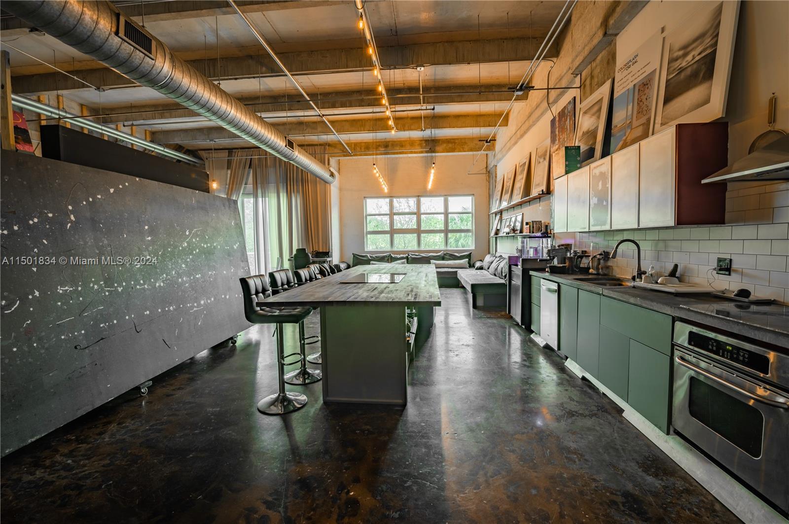 1749 NE Miami Ct 207A, Miami, Florida 33132, 1 Bedroom Bedrooms, ,1 BathroomBathrooms,Residentiallease,For Rent,1749 NE Miami Ct 207A,A11501834