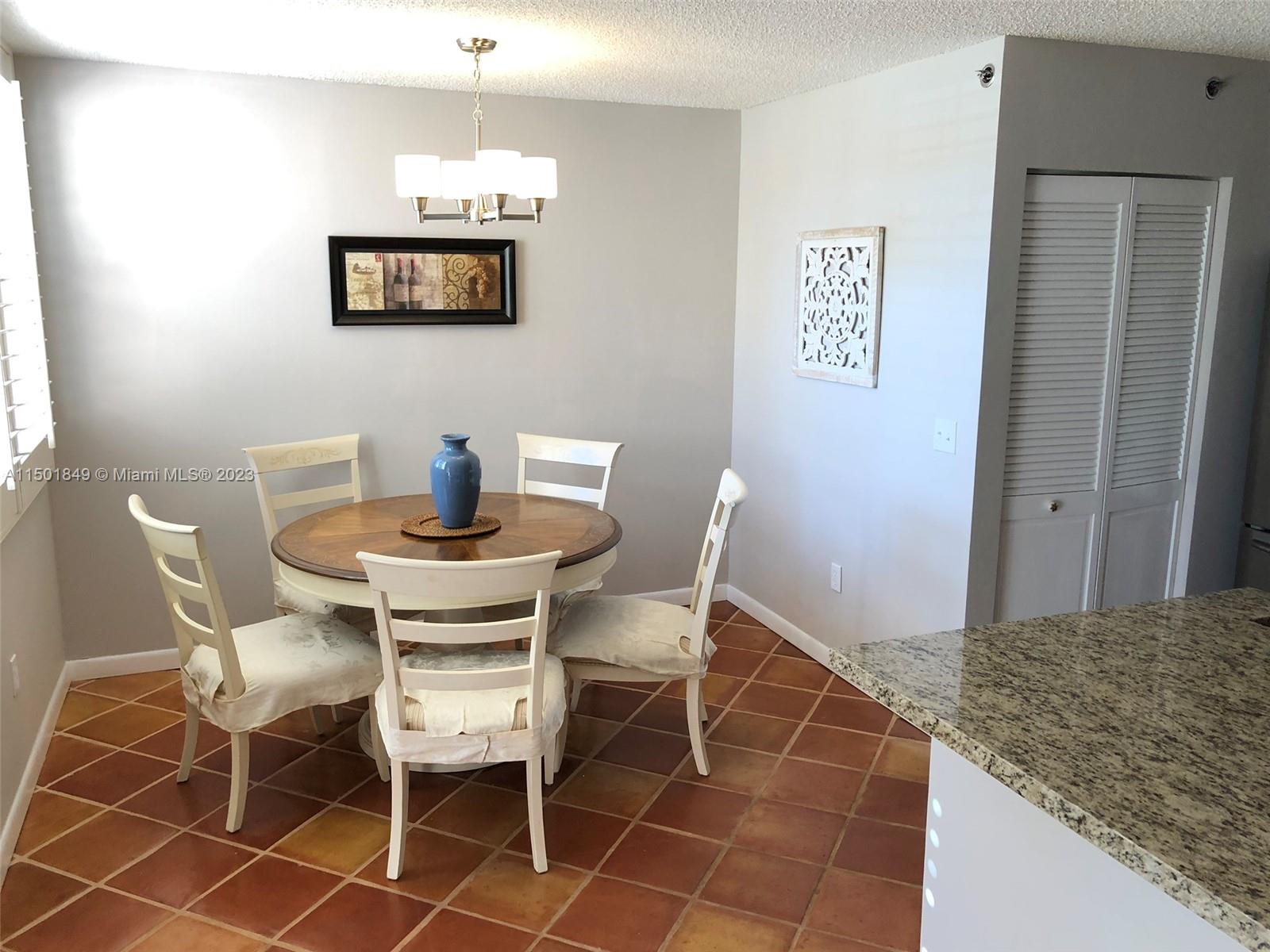 19901 E Country Club Dr 2206, Aventura, Florida 33180, 1 Bedroom Bedrooms, ,1 BathroomBathrooms,Residentiallease,For Rent,19901 E Country Club Dr 2206,A11501849