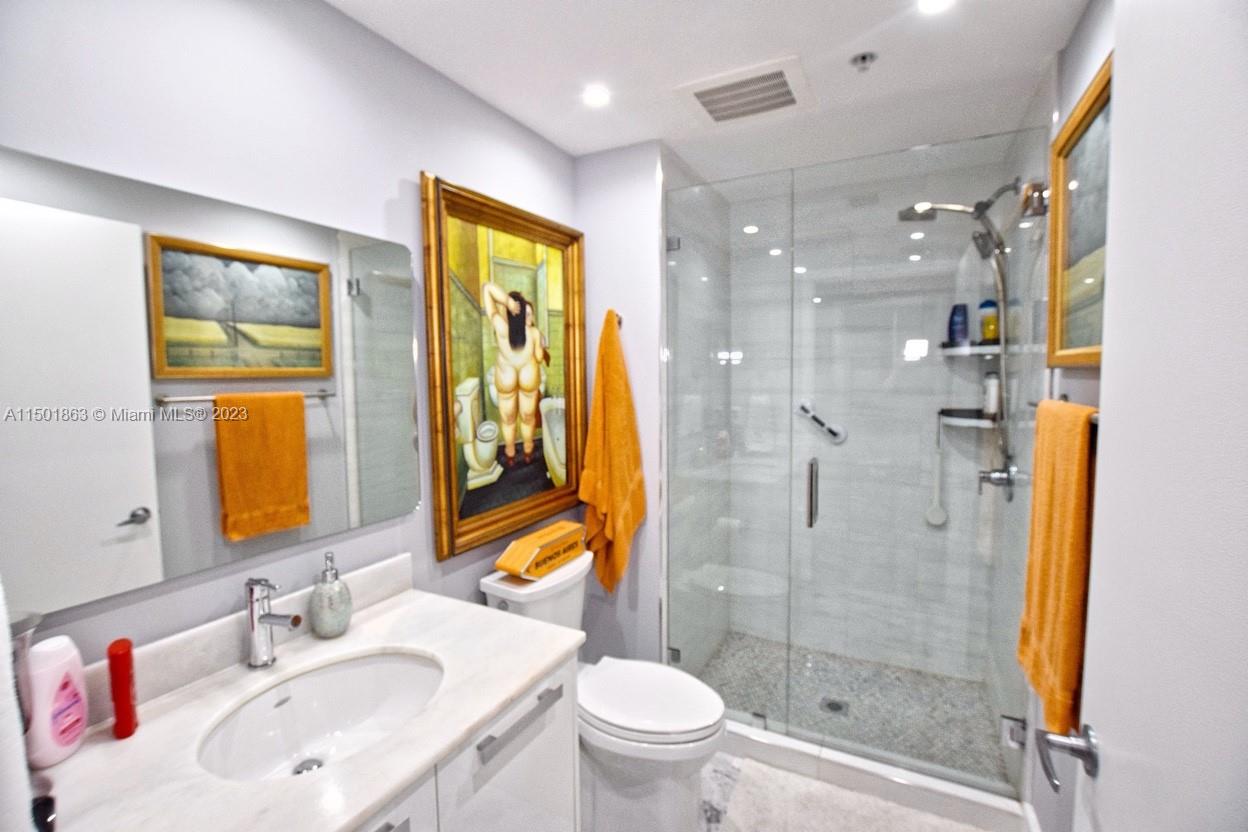601 NE 36th St 804, Miami, Florida 33137, 2 Bedrooms Bedrooms, ,2 BathroomsBathrooms,Residential,For Sale,601 NE 36th St 804,A11501863
