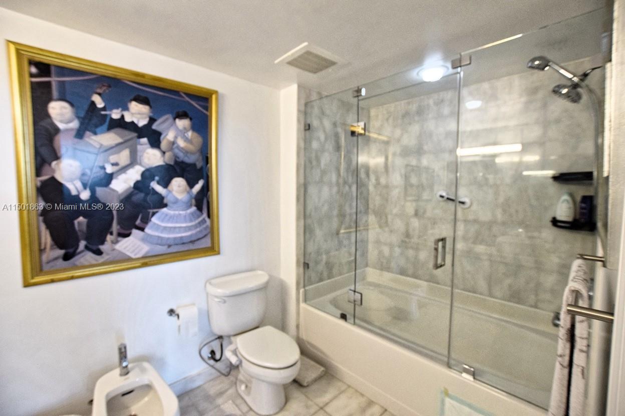 601 NE 36th St 804, Miami, Florida 33137, 2 Bedrooms Bedrooms, ,2 BathroomsBathrooms,Residential,For Sale,601 NE 36th St 804,A11501863