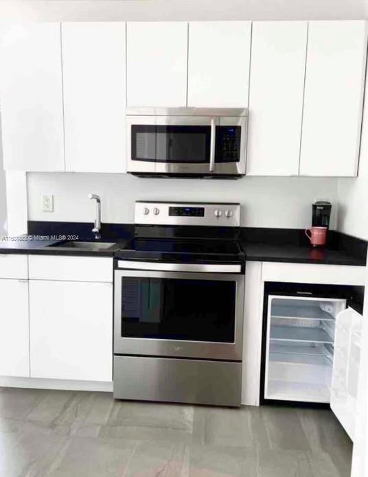 Guest House full kitchen 2