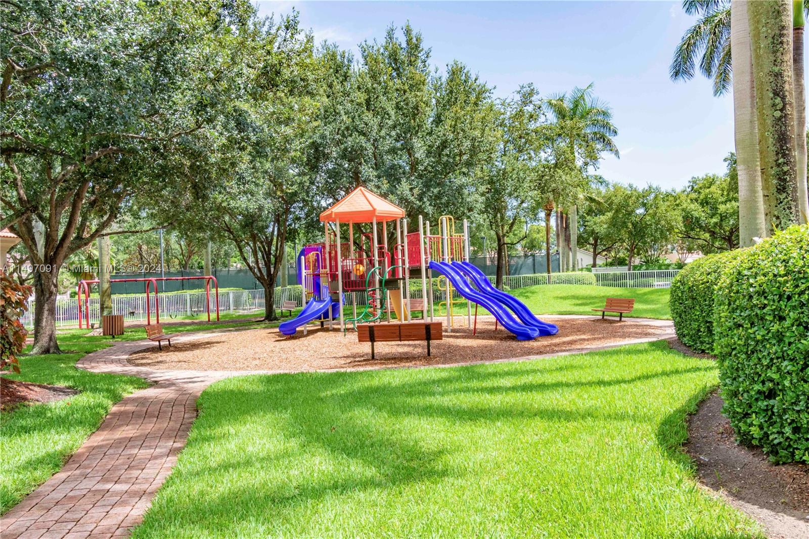 7635 NW 23rd St, Pembroke Pines, Florida 33024, 4 Bedrooms Bedrooms, ,3 BathroomsBathrooms,Residential,For Sale,7635 NW 23rd St,A11497091