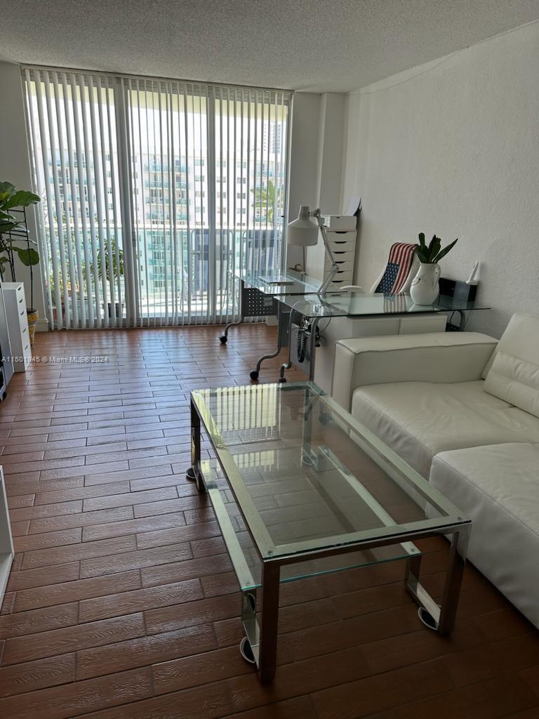 19390 Collins Ave, Sunny Isles Beach, FL, 33160 United States, 1 Bedroom Bedrooms, ,1 BathroomBathrooms,Residential,For Sale,Collins Ave,A11501845