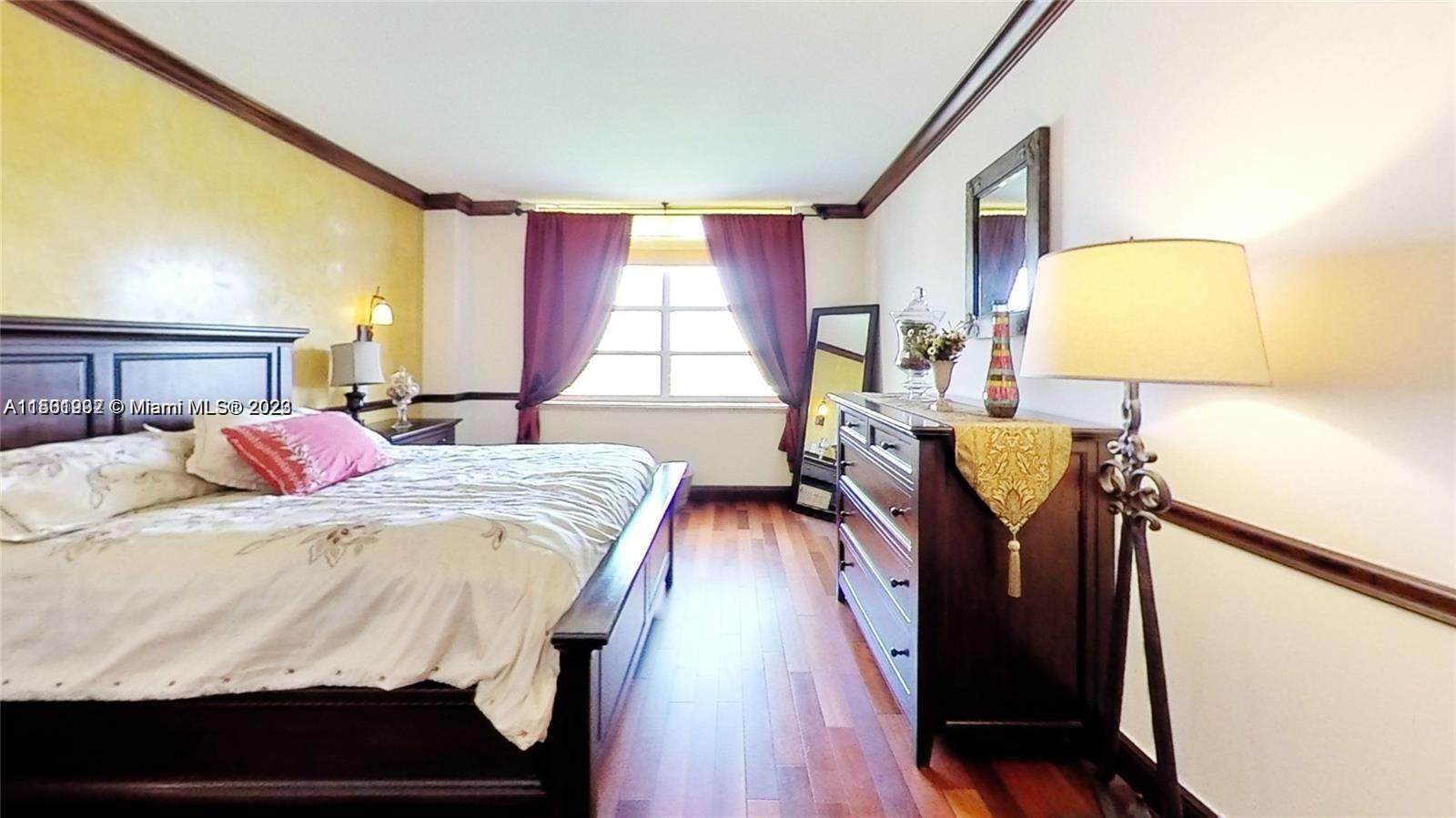 2780 NE 183rd St 1215