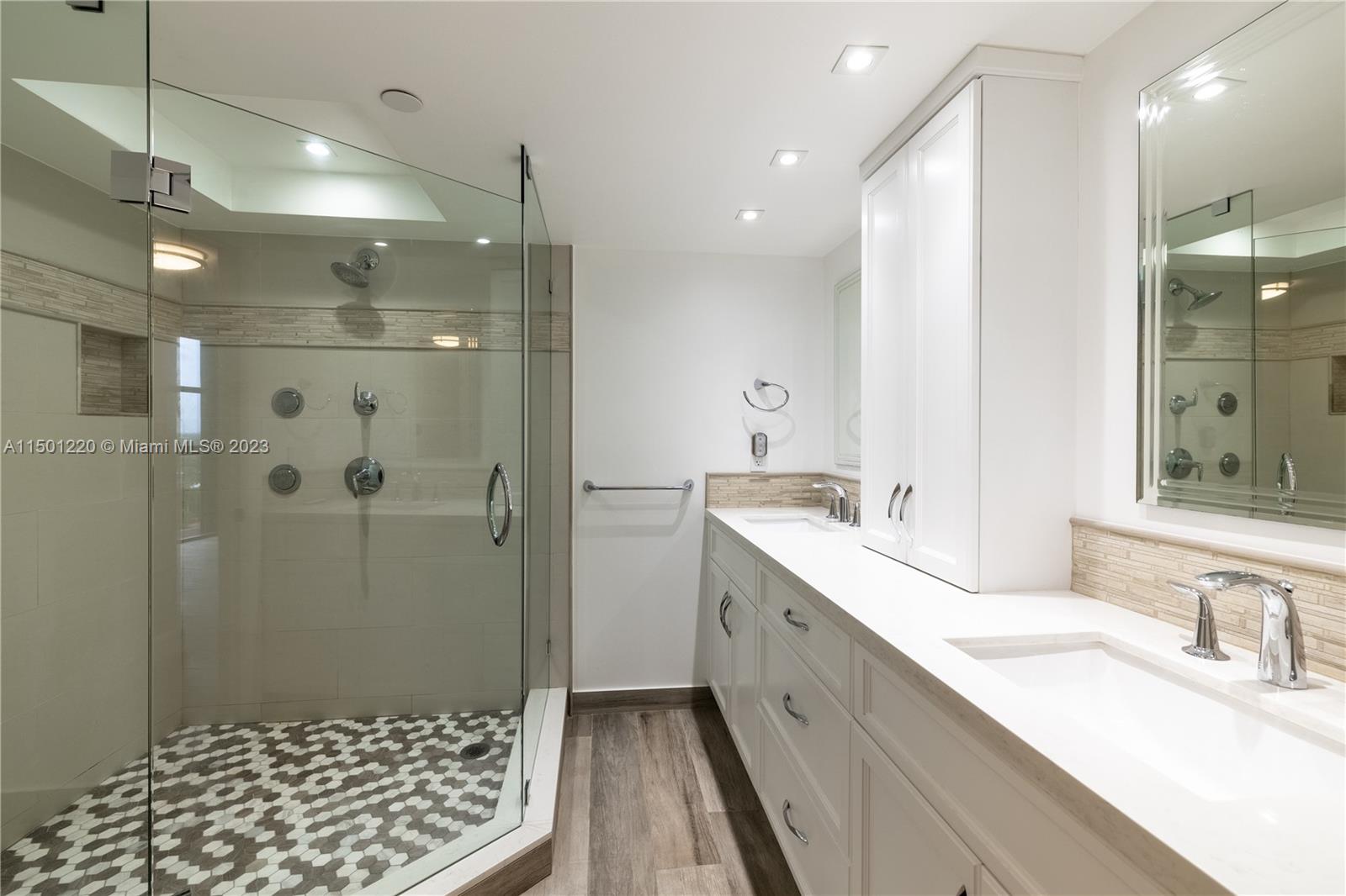 4000 Towerside Ter 1507, Miami, Florida 33138, 2 Bedrooms Bedrooms, ,2 BathroomsBathrooms,Residential,For Sale,4000 Towerside Ter 1507,A11501220