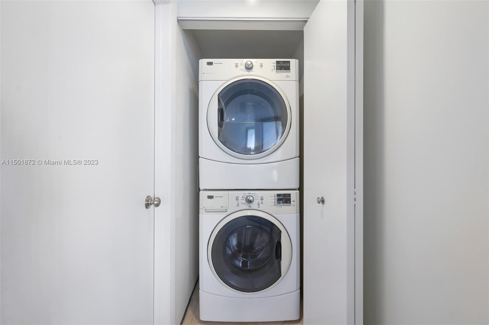 1000 W Island Blvd 2111, Aventura, Florida 33160, 2 Bedrooms Bedrooms, ,2 BathroomsBathrooms,Residential,For Sale,1000 W Island Blvd 2111,A11501872