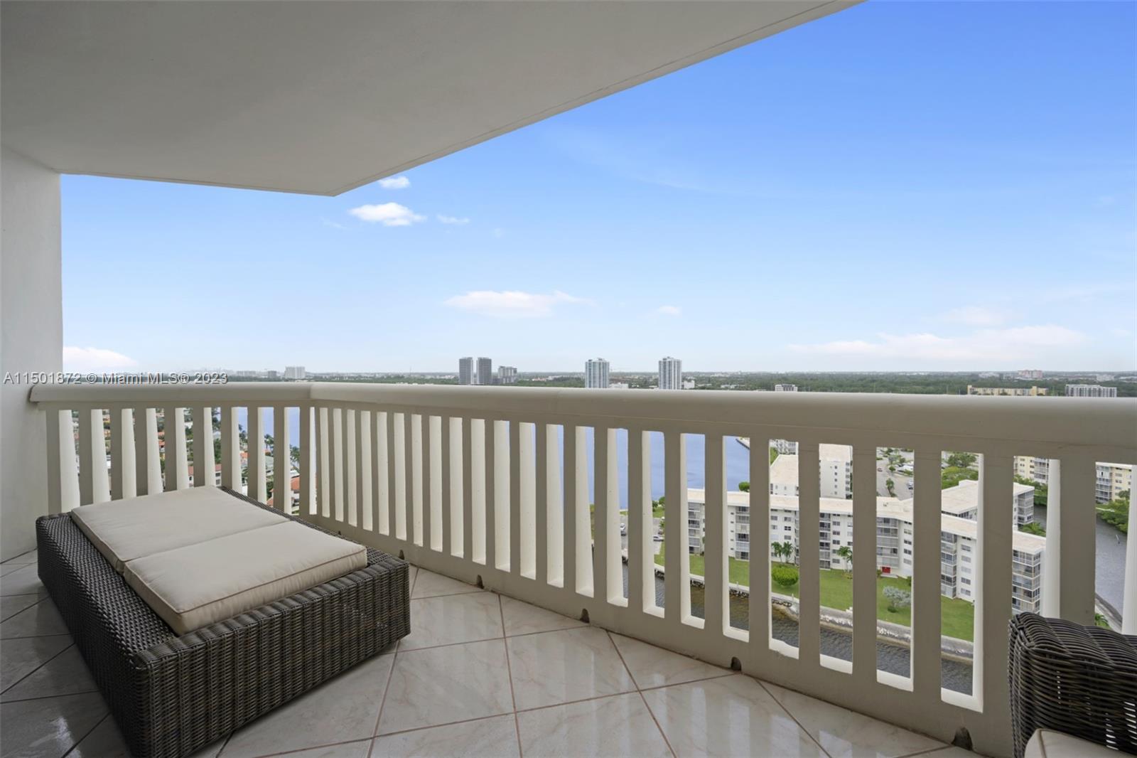 1000 W Island Blvd 2111, Aventura, Florida 33160, 2 Bedrooms Bedrooms, ,2 BathroomsBathrooms,Residential,For Sale,1000 W Island Blvd 2111,A11501872