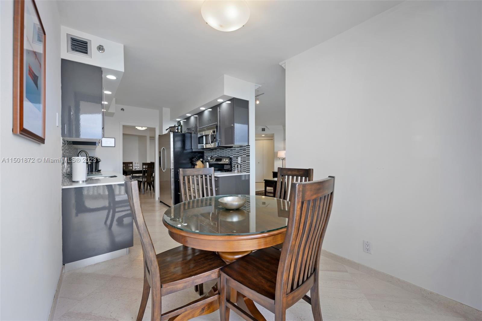 1000 W Island Blvd 2111, Aventura, Florida 33160, 2 Bedrooms Bedrooms, ,2 BathroomsBathrooms,Residential,For Sale,1000 W Island Blvd 2111,A11501872
