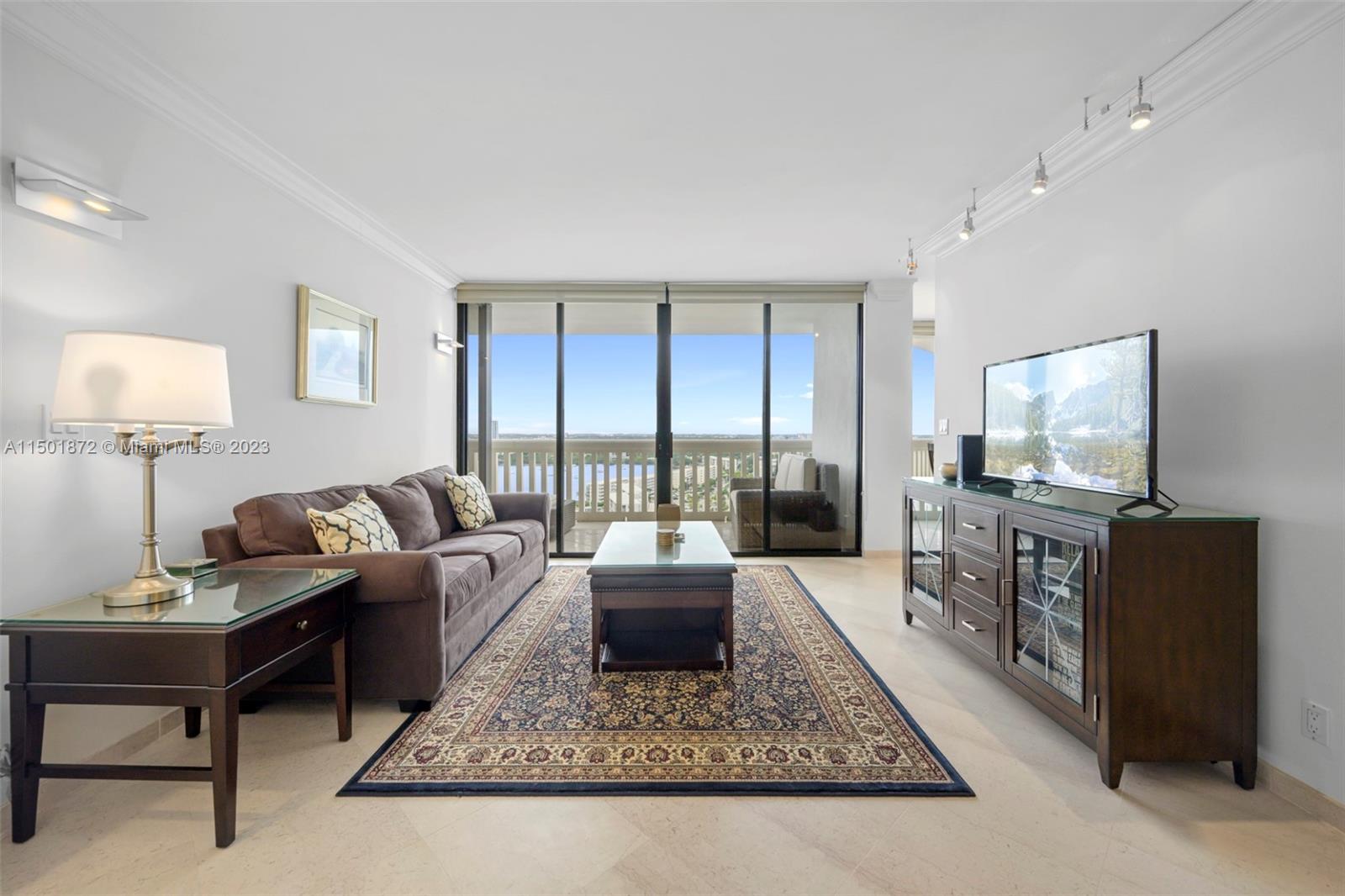 1000 W Island Blvd 2111, Aventura, Florida 33160, 2 Bedrooms Bedrooms, ,2 BathroomsBathrooms,Residential,For Sale,1000 W Island Blvd 2111,A11501872