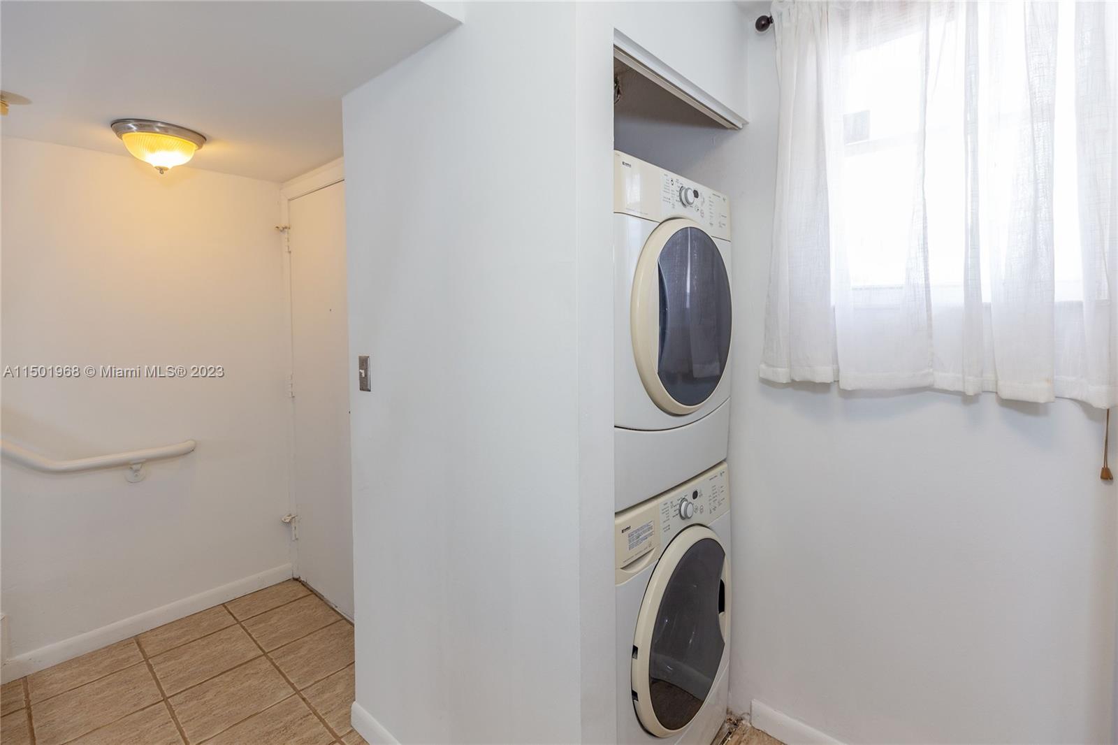 1614 Euclid Ave 34, Miami Beach, Florida 33139, 2 Bedrooms Bedrooms, ,1 BathroomBathrooms,Residential,For Sale,1614 Euclid Ave 34,A11501968