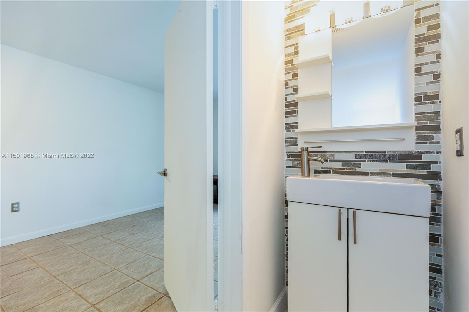 1614 Euclid Ave 34, Miami Beach, Florida 33139, 2 Bedrooms Bedrooms, ,1 BathroomBathrooms,Residential,For Sale,1614 Euclid Ave 34,A11501968