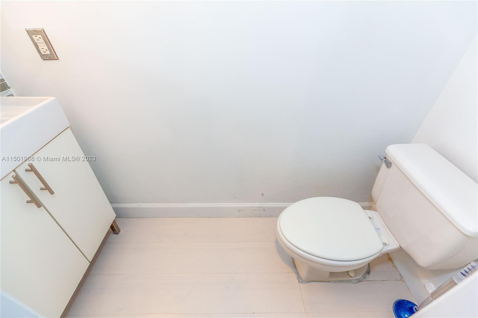 1614 Euclid Ave 34, Miami Beach, Florida 33139, 2 Bedrooms Bedrooms, ,1 BathroomBathrooms,Residential,For Sale,1614 Euclid Ave 34,A11501968