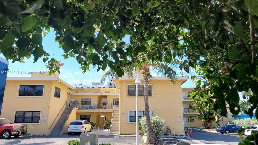 322 Harding St B101, Hollywood, Florida 33019, 1 Bedroom Bedrooms, ,1 BathroomBathrooms,Residentiallease,For Rent,322 Harding St B101,A11501918