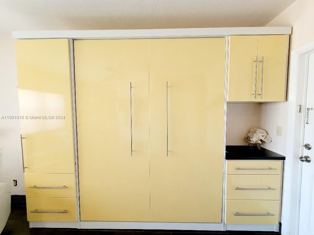 322 Harding St B101, Hollywood, Florida 33019, 1 Bedroom Bedrooms, ,1 BathroomBathrooms,Residentiallease,For Rent,322 Harding St B101,A11501918