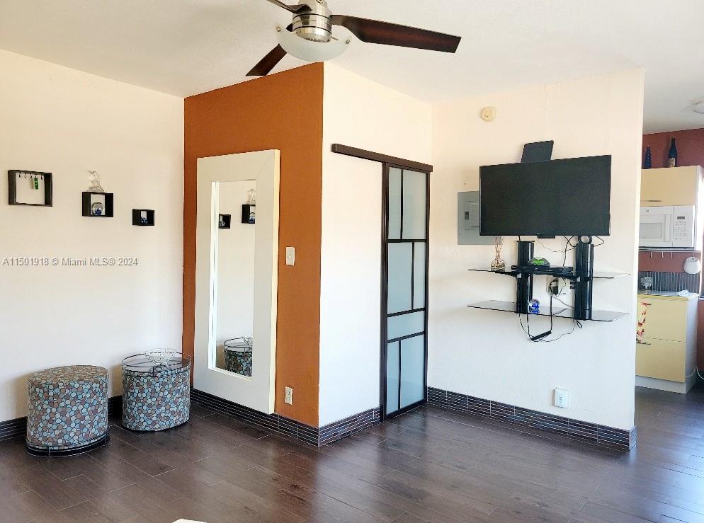 322 Harding St B101, Hollywood, Florida 33019, 1 Bedroom Bedrooms, ,1 BathroomBathrooms,Residentiallease,For Rent,322 Harding St B101,A11501918