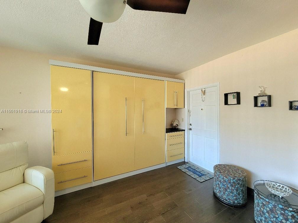 322 Harding St B101, Hollywood, Florida 33019, 1 Bedroom Bedrooms, ,1 BathroomBathrooms,Residentiallease,For Rent,322 Harding St B101,A11501918