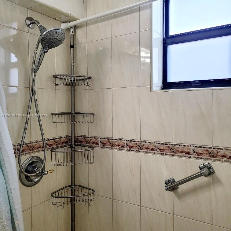 322 Harding St B101, Hollywood, Florida 33019, 1 Bedroom Bedrooms, ,1 BathroomBathrooms,Residentiallease,For Rent,322 Harding St B101,A11501918