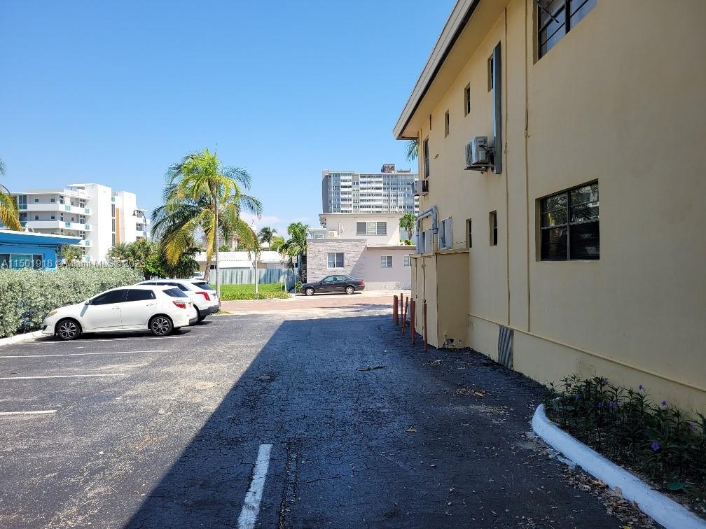 322 Harding St B101, Hollywood, Florida 33019, 1 Bedroom Bedrooms, ,1 BathroomBathrooms,Residentiallease,For Rent,322 Harding St B101,A11501918