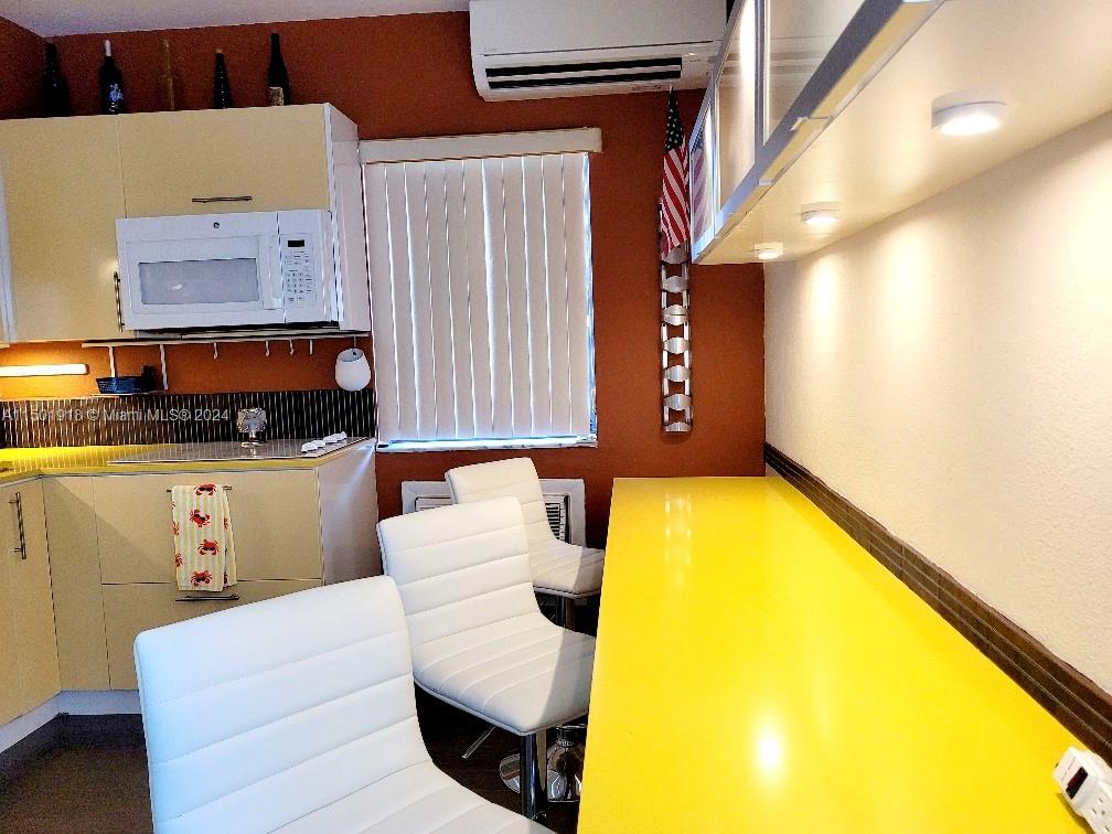 322 Harding St B101, Hollywood, Florida 33019, 1 Bedroom Bedrooms, ,1 BathroomBathrooms,Residentiallease,For Rent,322 Harding St B101,A11501918