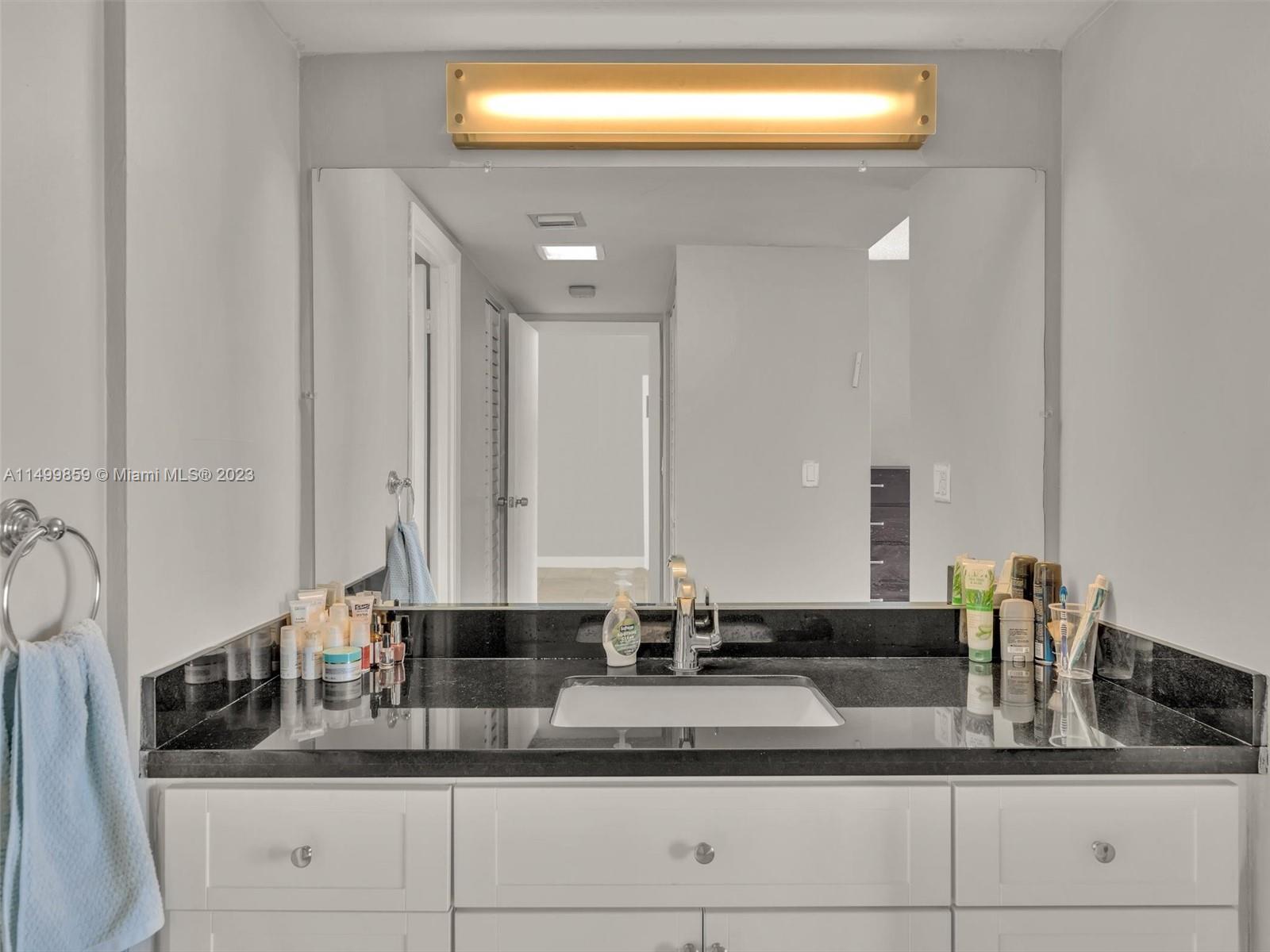 20301 Country Club Dr, Aventura, FL, 33180 United States, 2 Bedrooms Bedrooms, ,2 BathroomsBathrooms,Residential,For Sale,Country Club Dr,A11499859