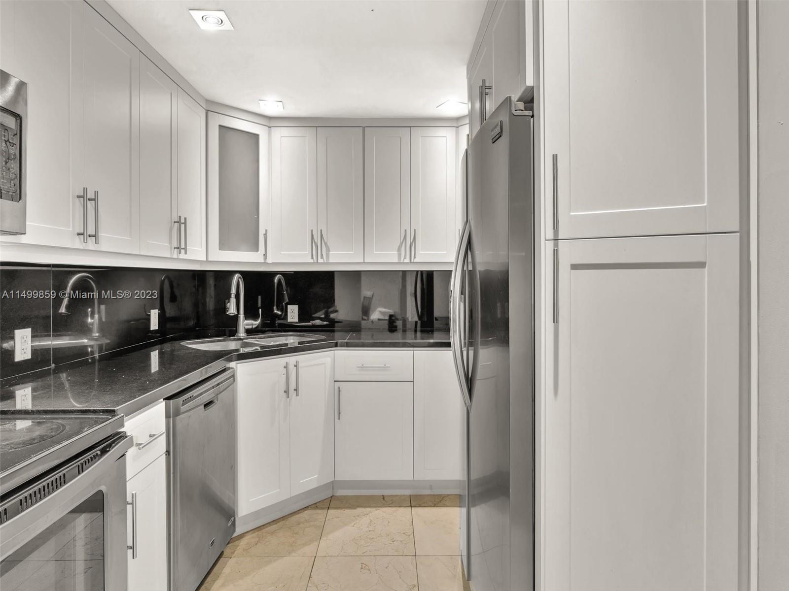 20301 Country Club Dr, Aventura, FL, 33180 United States, 2 Bedrooms Bedrooms, ,2 BathroomsBathrooms,Residential,For Sale,Country Club Dr,A11499859