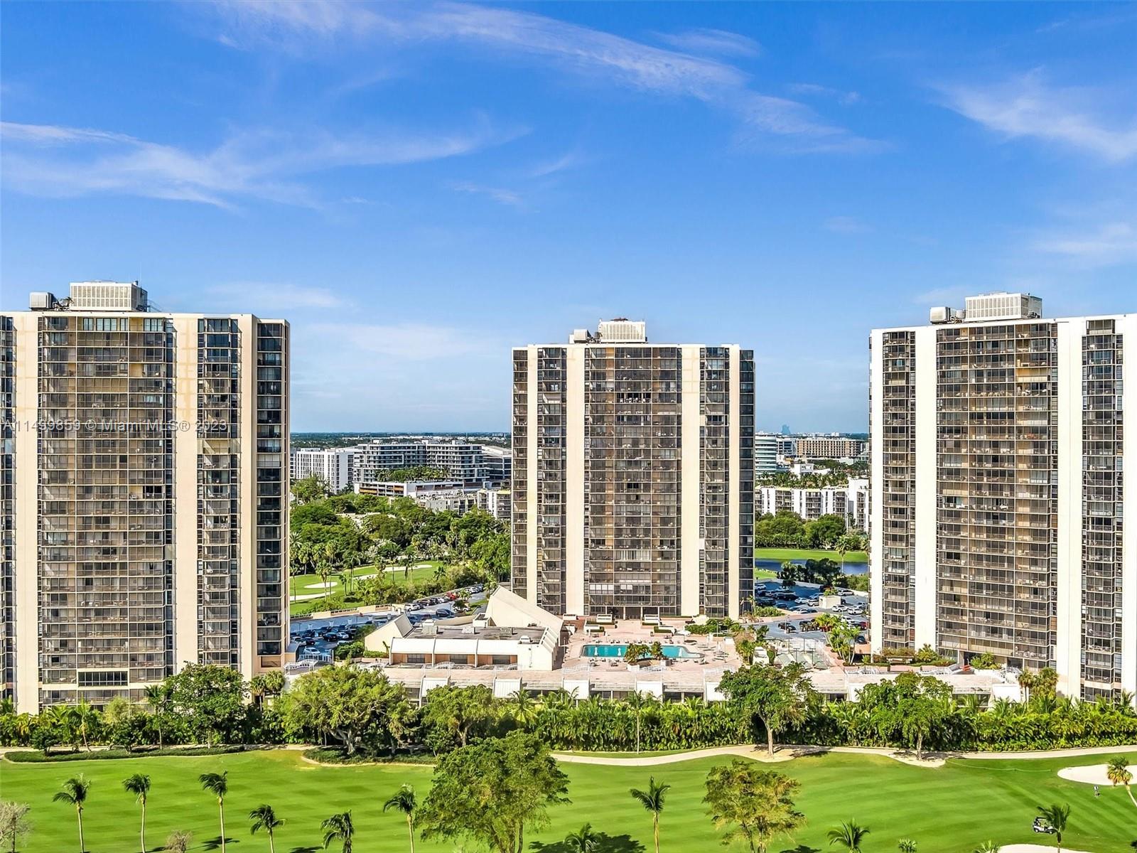 20301 Country Club Dr, Aventura, FL, 33180 United States, 2 Bedrooms Bedrooms, ,2 BathroomsBathrooms,Residential,For Sale,Country Club Dr,A11499859