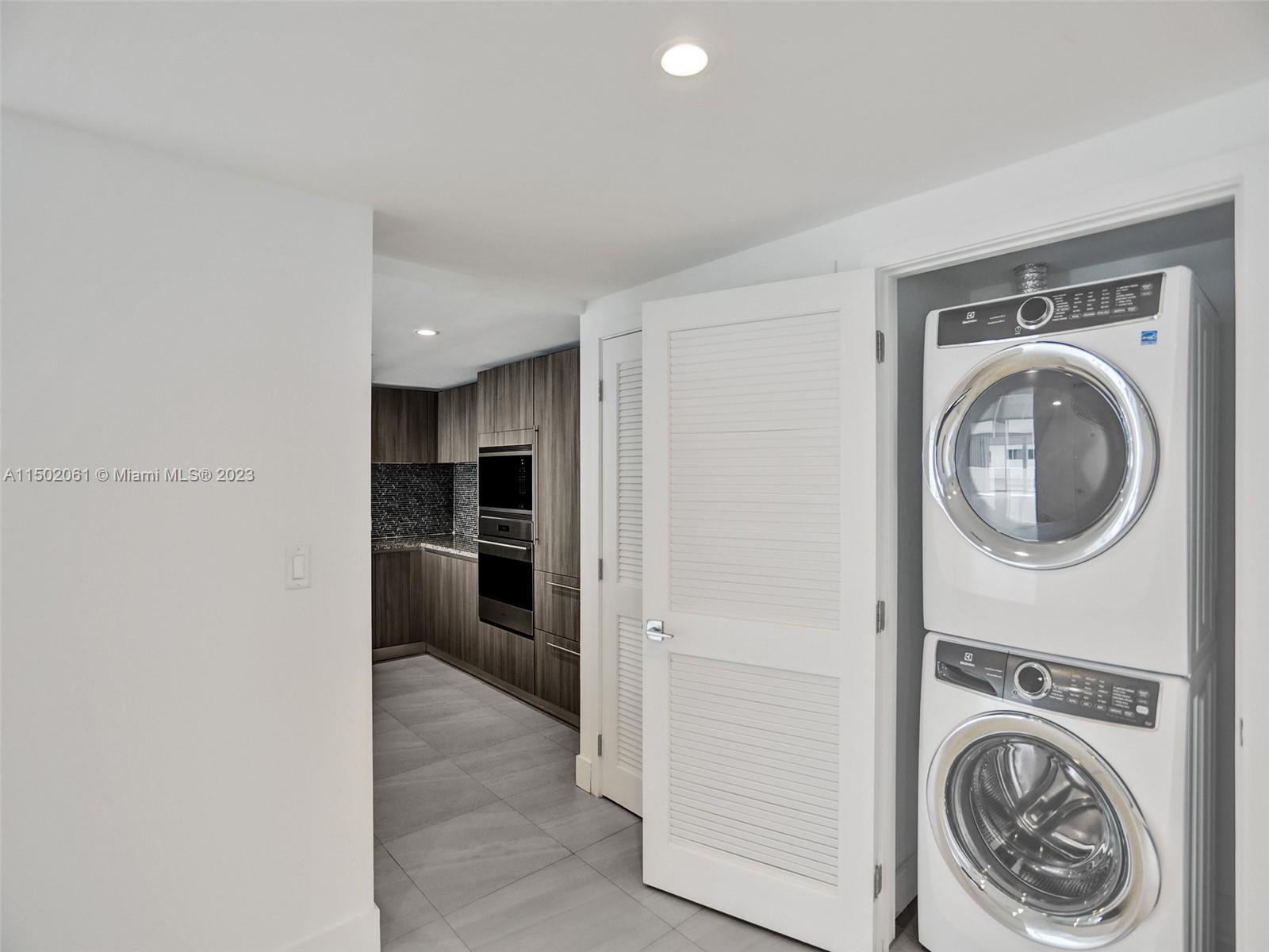 1170 101st St 403, Bay Harbor Islands, Florida 33154, 3 Bedrooms Bedrooms, ,3 BathroomsBathrooms,Residential,For Sale,1170 101st St 403,A11502061