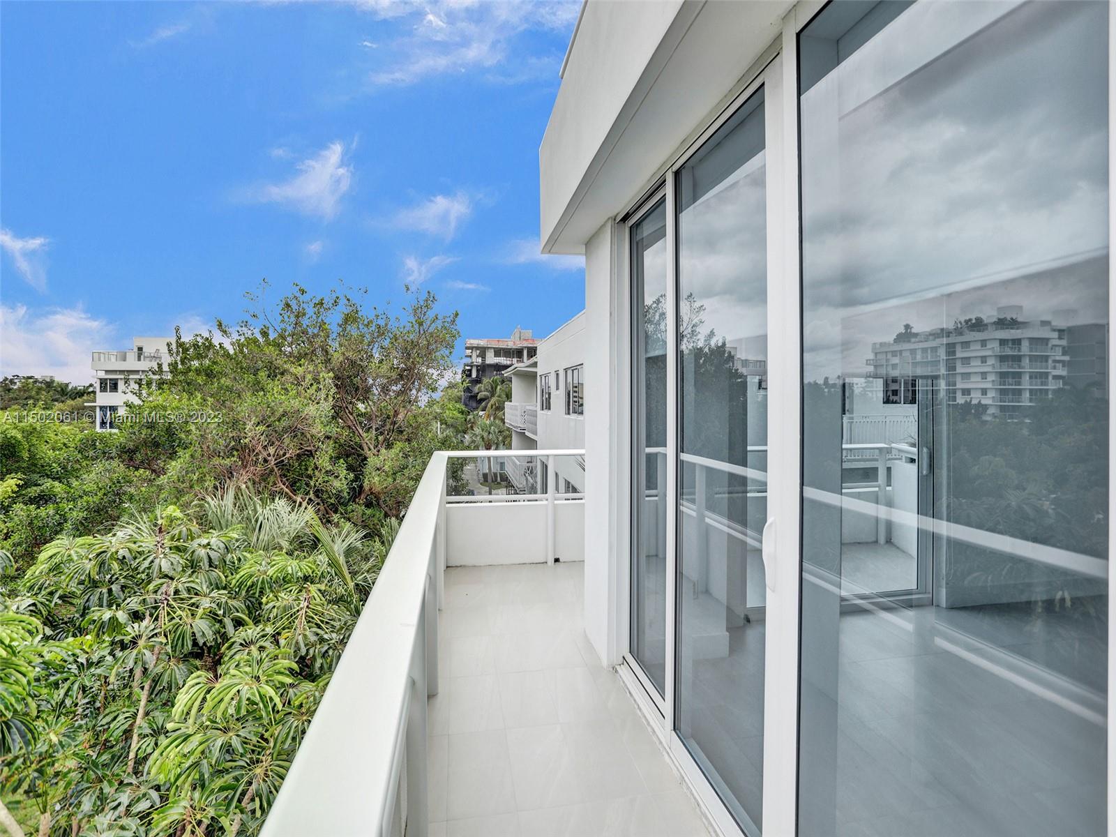 1170 101st St 403, Bay Harbor Islands, Florida 33154, 3 Bedrooms Bedrooms, ,3 BathroomsBathrooms,Residential,For Sale,1170 101st St 403,A11502061