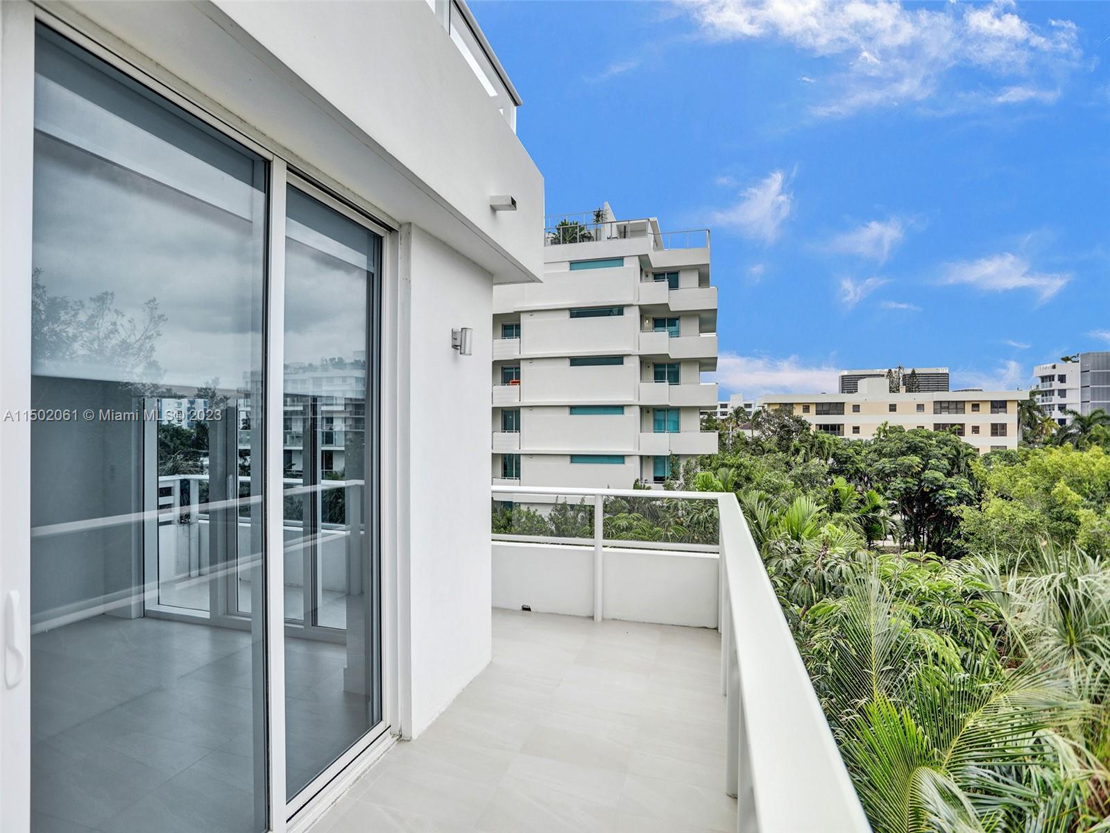 1170 101st St 403, Bay Harbor Islands, Florida 33154, 3 Bedrooms Bedrooms, ,3 BathroomsBathrooms,Residential,For Sale,1170 101st St 403,A11502061