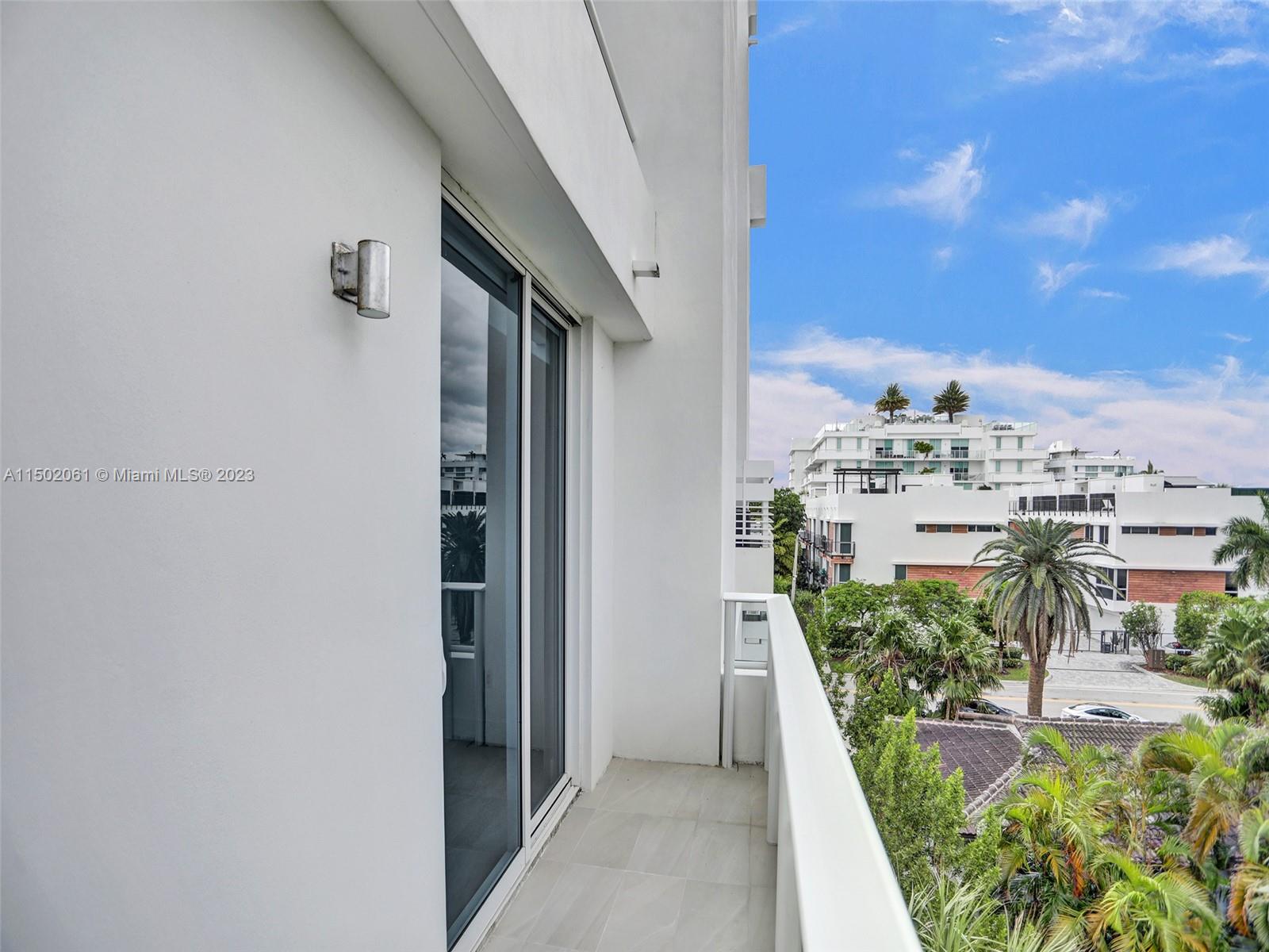 1170 101st St 403, Bay Harbor Islands, Florida 33154, 3 Bedrooms Bedrooms, ,3 BathroomsBathrooms,Residential,For Sale,1170 101st St 403,A11502061