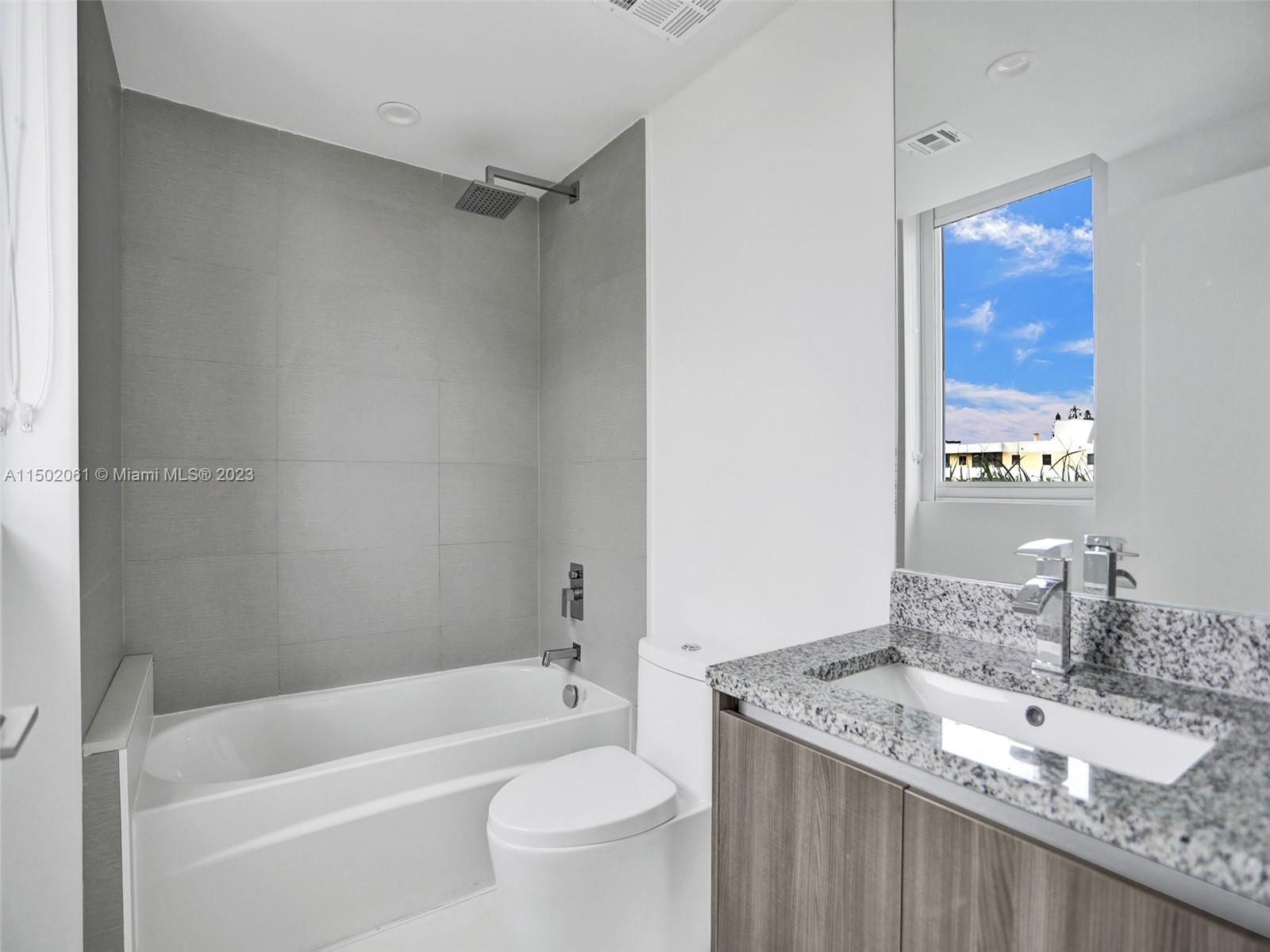 1170 101st St 403, Bay Harbor Islands, Florida 33154, 3 Bedrooms Bedrooms, ,3 BathroomsBathrooms,Residential,For Sale,1170 101st St 403,A11502061